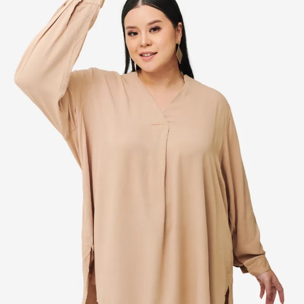 Vince Tan Women's Blouse